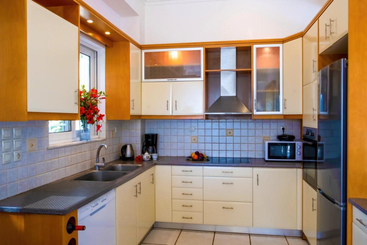 Villa Afroditi In Chania Near Airport With Private Pool, Free Wi-Fi, Souda Bay Views, Garden Oasis Kounoupidhianá Extérieur photo