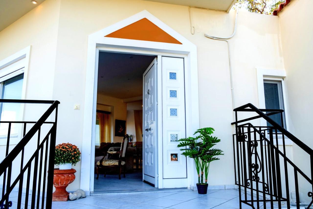 Villa Afroditi In Chania Near Airport With Private Pool, Free Wi-Fi, Souda Bay Views, Garden Oasis Kounoupidhianá Extérieur photo