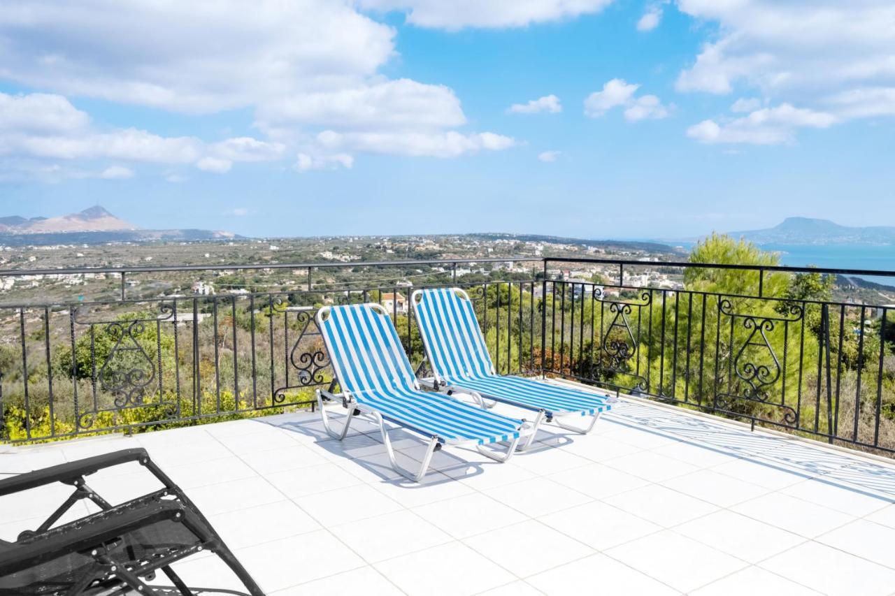 Villa Afroditi In Chania Near Airport With Private Pool, Free Wi-Fi, Souda Bay Views, Garden Oasis Kounoupidhianá Extérieur photo