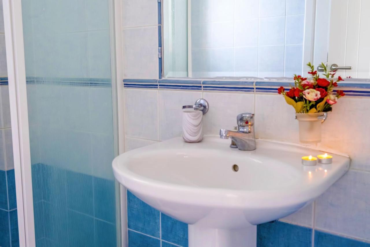 Villa Afroditi In Chania Near Airport With Private Pool, Free Wi-Fi, Souda Bay Views, Garden Oasis Kounoupidhianá Extérieur photo