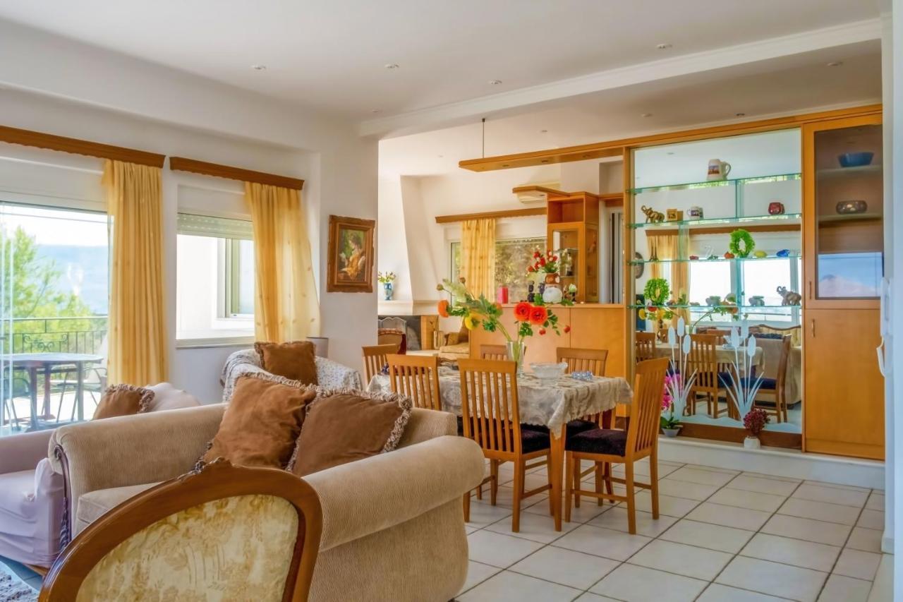 Villa Afroditi In Chania Near Airport With Private Pool, Free Wi-Fi, Souda Bay Views, Garden Oasis Kounoupidhianá Extérieur photo