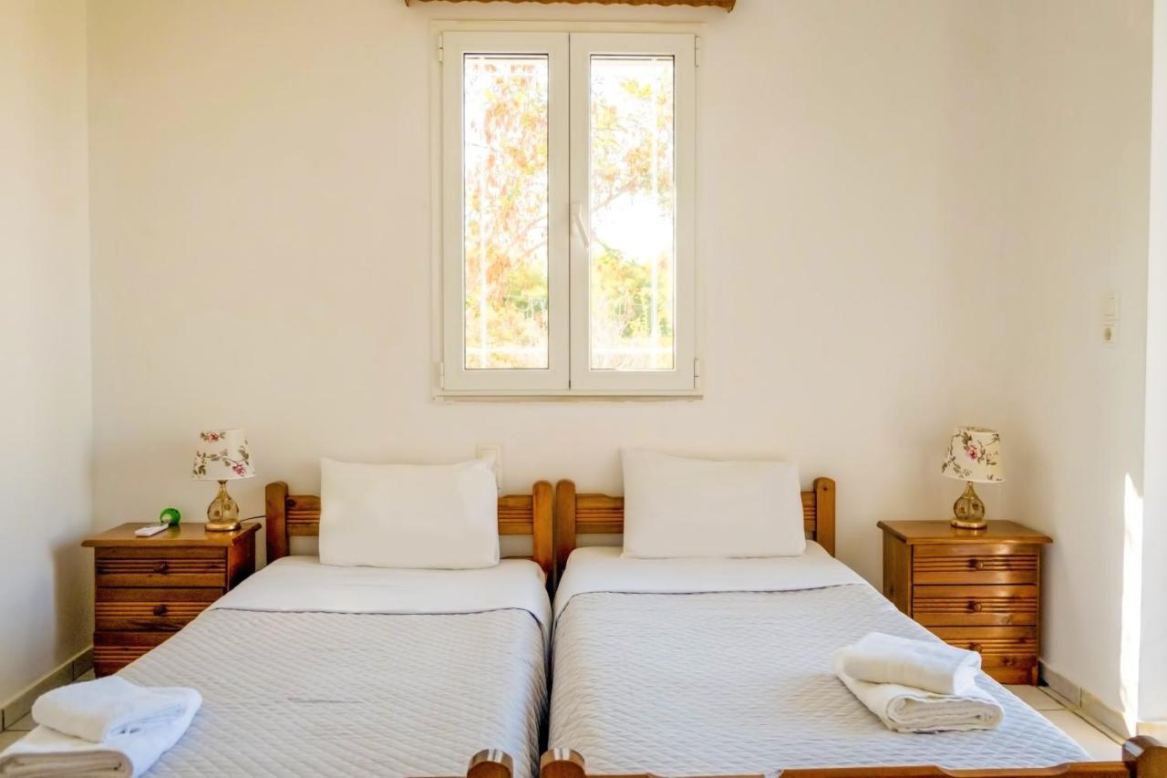 Villa Afroditi In Chania Near Airport With Private Pool, Free Wi-Fi, Souda Bay Views, Garden Oasis Kounoupidhianá Extérieur photo